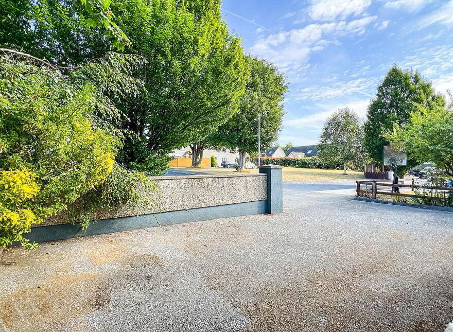 'Post Knott', No. 4 Oaklawns, Paulstown, R95E628
