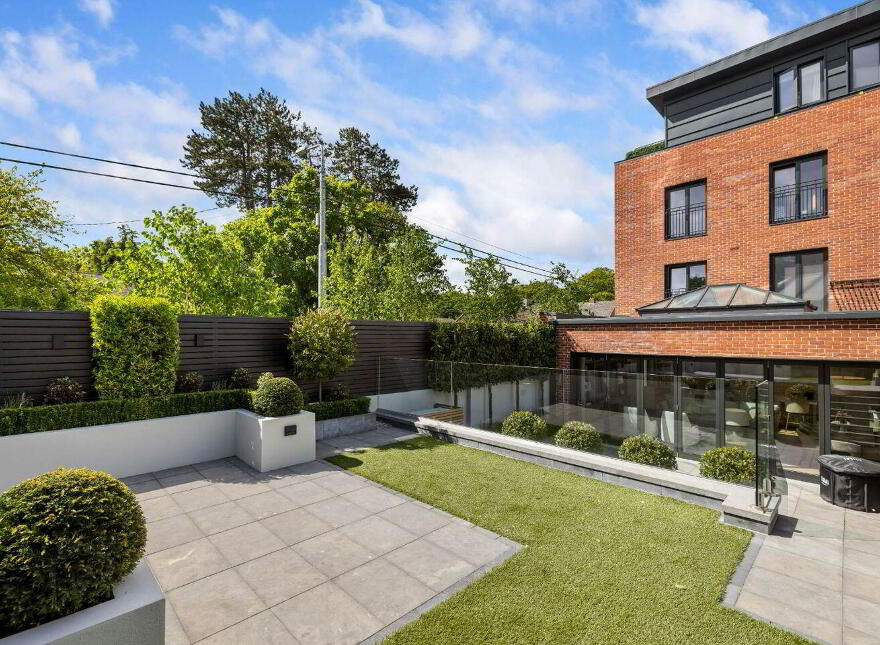 1 The Terrace, Westminster Road, Foxrock, Foxrock, D18V10E