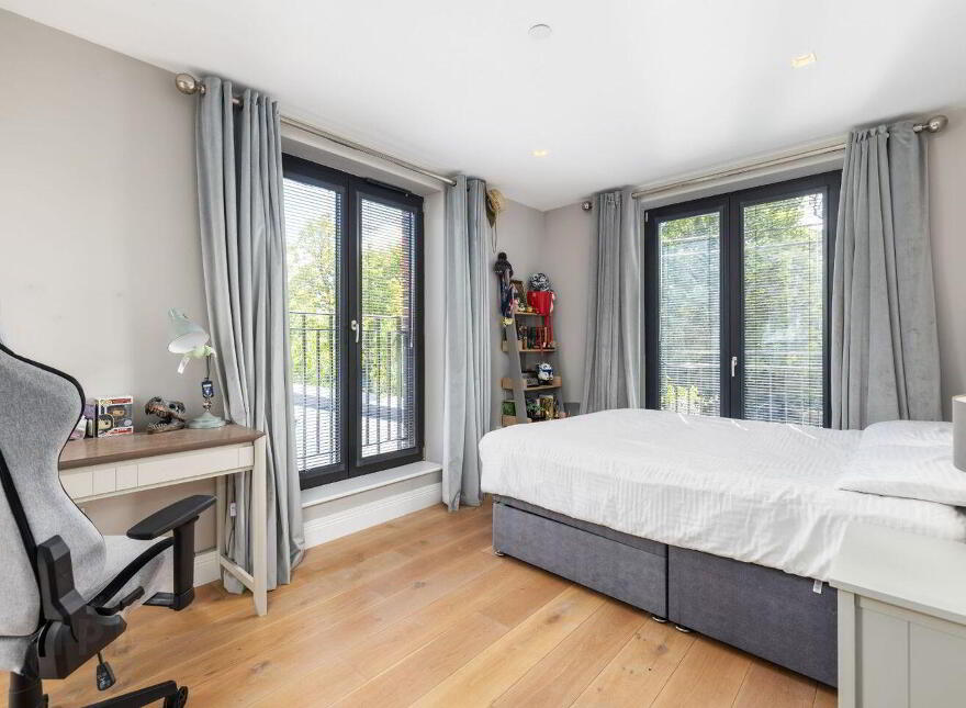 1 The Terrace, Westminster Road, Foxrock, Foxrock, D18V10E