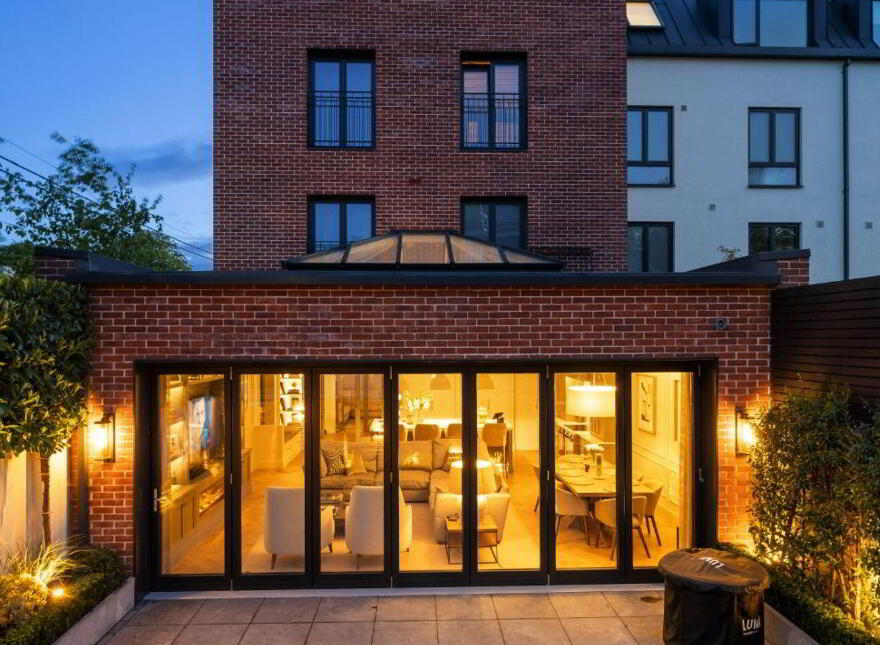 1 The Terrace, Westminster Road, Foxrock, Foxrock, D18V10E