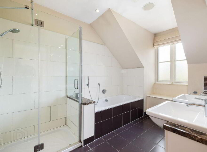3 Cairnbrook, Carrickmines, D18YV02