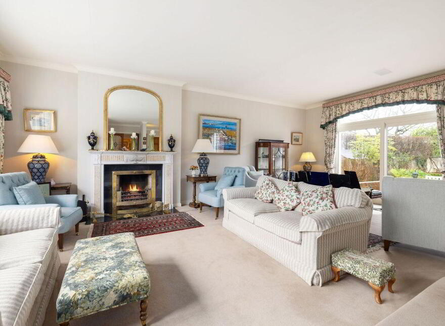 Moorea, Kerrymount Avenue, Foxrock, Foxrock, D18Y1X9