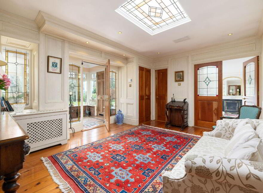 Moorea, Kerrymount Avenue, Foxrock, Foxrock, D18Y1X9