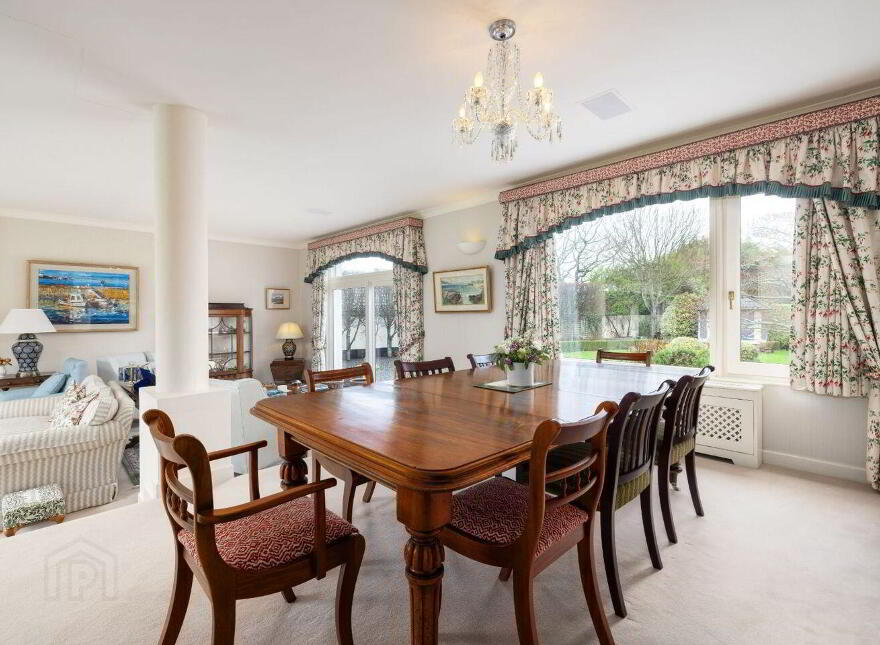 Moorea, Kerrymount Avenue, Foxrock, Foxrock, D18Y1X9