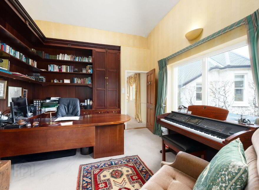 Moorea, Kerrymount Avenue, Foxrock, Foxrock, D18Y1X9