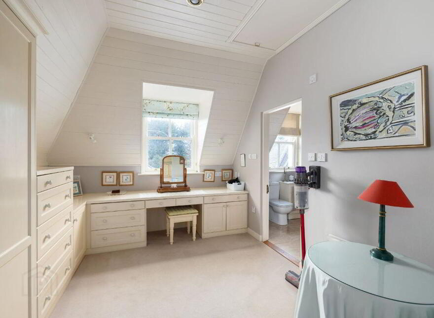 Moorea, Kerrymount Avenue, Foxrock, Foxrock, D18Y1X9