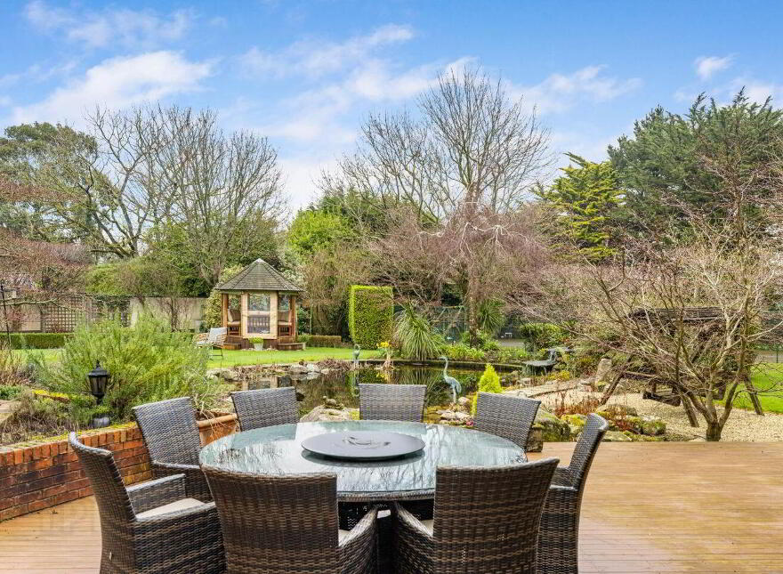 Moorea, Kerrymount Avenue, Foxrock, Foxrock, D18Y1X9