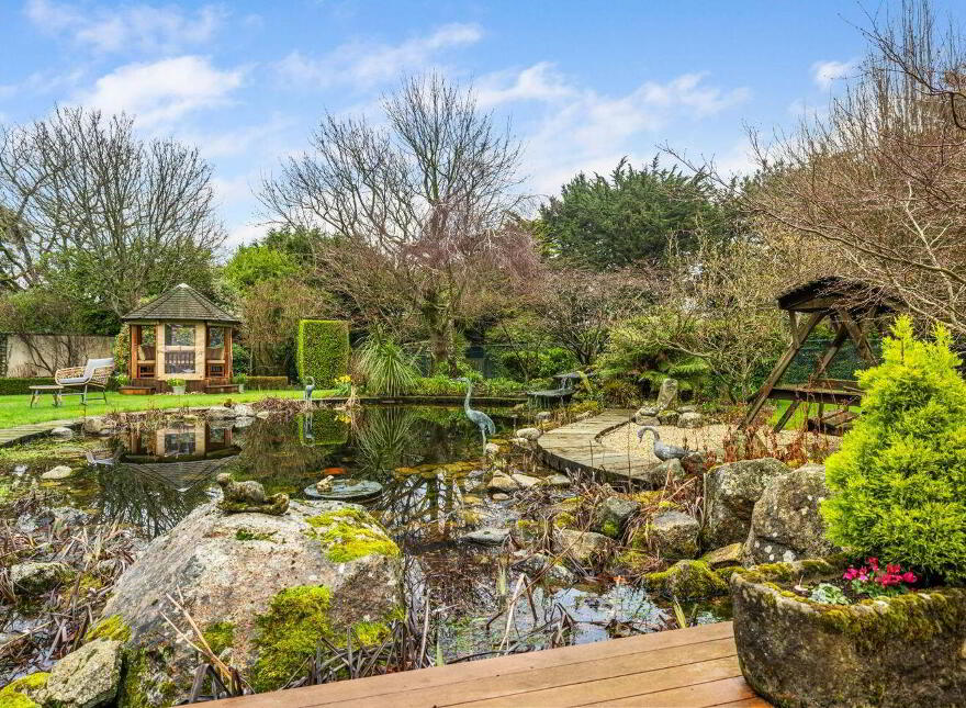 Moorea, Kerrymount Avenue, Foxrock, Foxrock, D18Y1X9