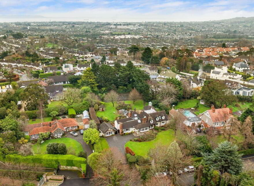 Moorea, Kerrymount Avenue, Foxrock, Foxrock, D18Y1X9