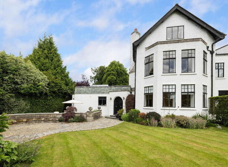 Kilteragh House, 6 Kilteragh Pines, Foxrock, Foxrock, D18K8Y2
