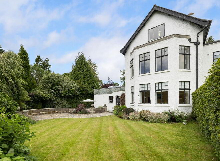 Kilteragh House, 6 Kilteragh Pines, Foxrock, Foxrock, D18K8Y2