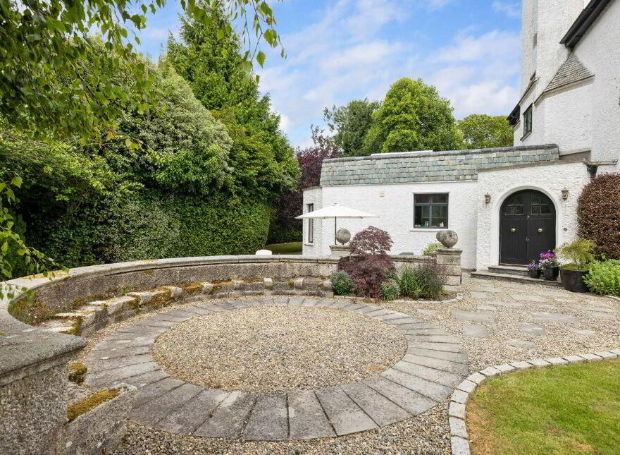 Kilteragh House, 6 Kilteragh Pines, Foxrock, Foxrock, D18K8Y2