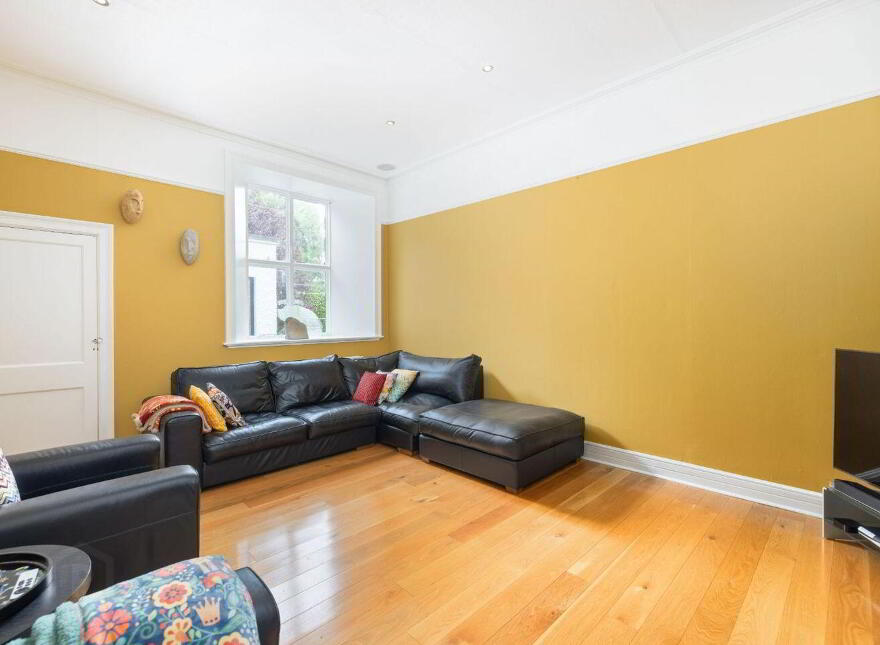 Kilteragh House, 6 Kilteragh Pines, Foxrock, Foxrock, D18K8Y2