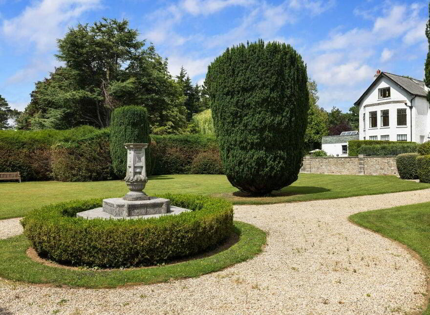 Kilteragh House, 6 Kilteragh Pines, Foxrock, Foxrock, D18K8Y2
