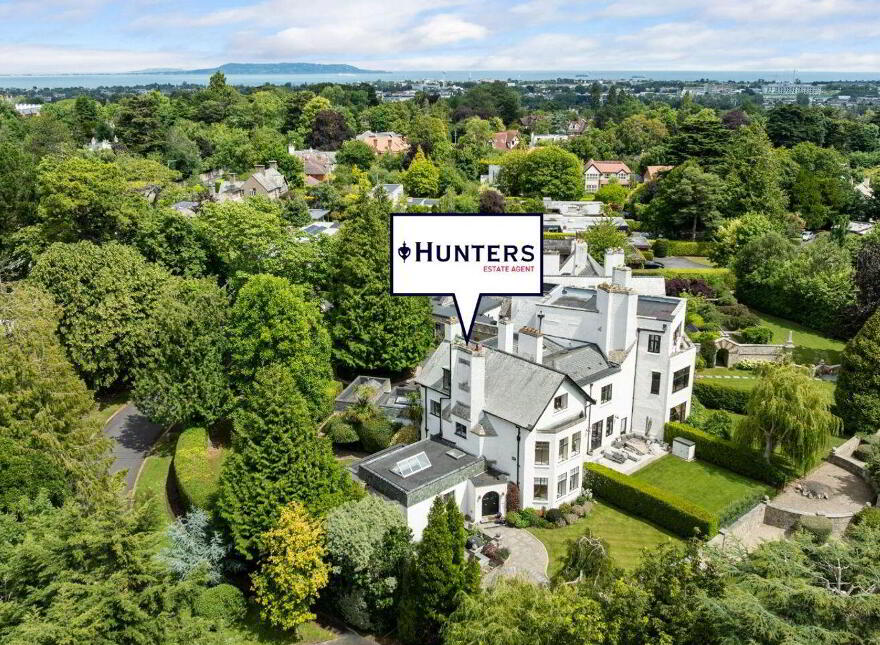 Kilteragh House, 6 Kilteragh Pines, Foxrock, Foxrock, D18K8Y2
