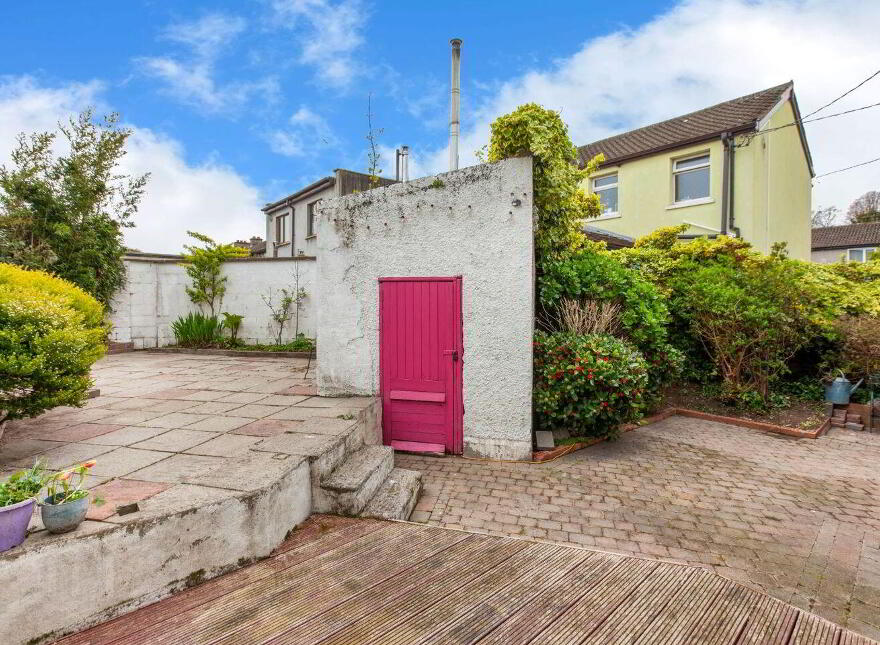 16 Saint Peter's Road, Bray