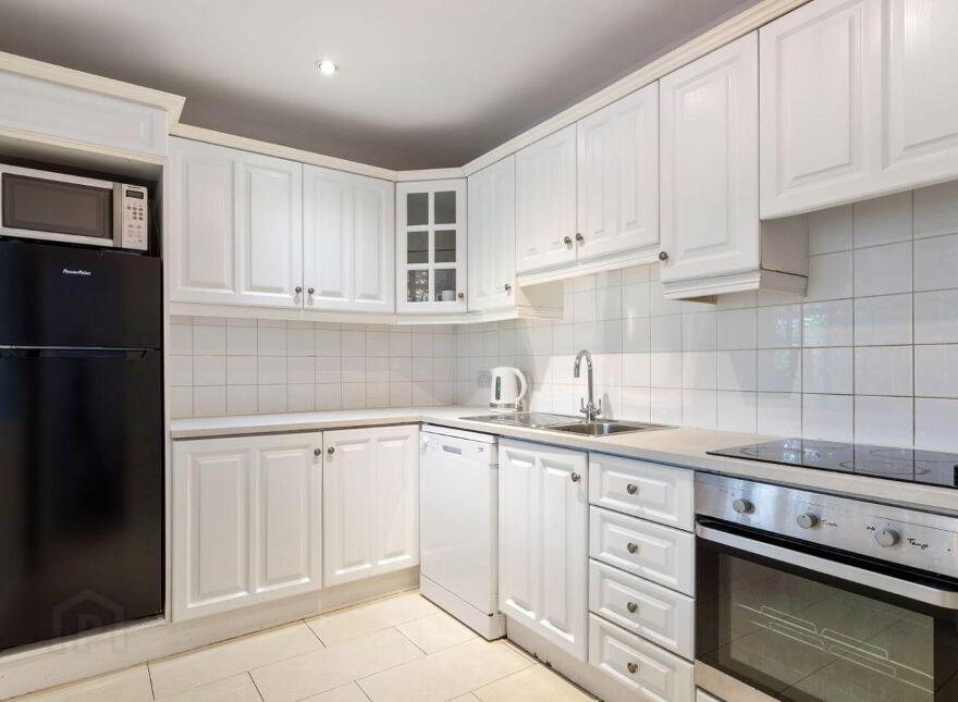 5 Hyde House, Clonfadda Wood, Mount Merrion Avenue, Blackrock, Blackrock, A94P039
