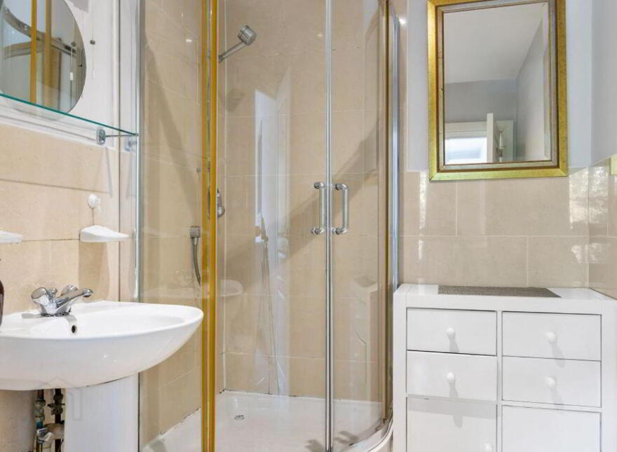 5 Hyde House, Clonfadda Wood, Mount Merrion Avenue, Blackrock, Blackrock, A94P039