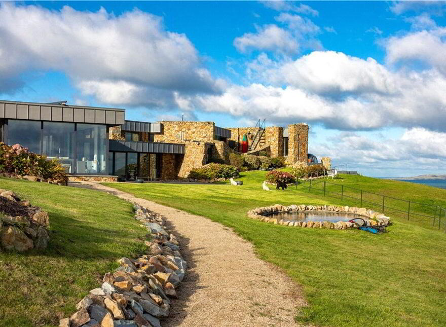Heather Cottage, Upper Cliff Road, Howth, Howth, D13A326