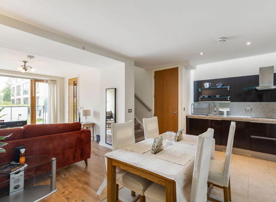 12 Temple Court, Milltown Avenue, Mount Saint Anne's, Dublin 6, D06EF99
