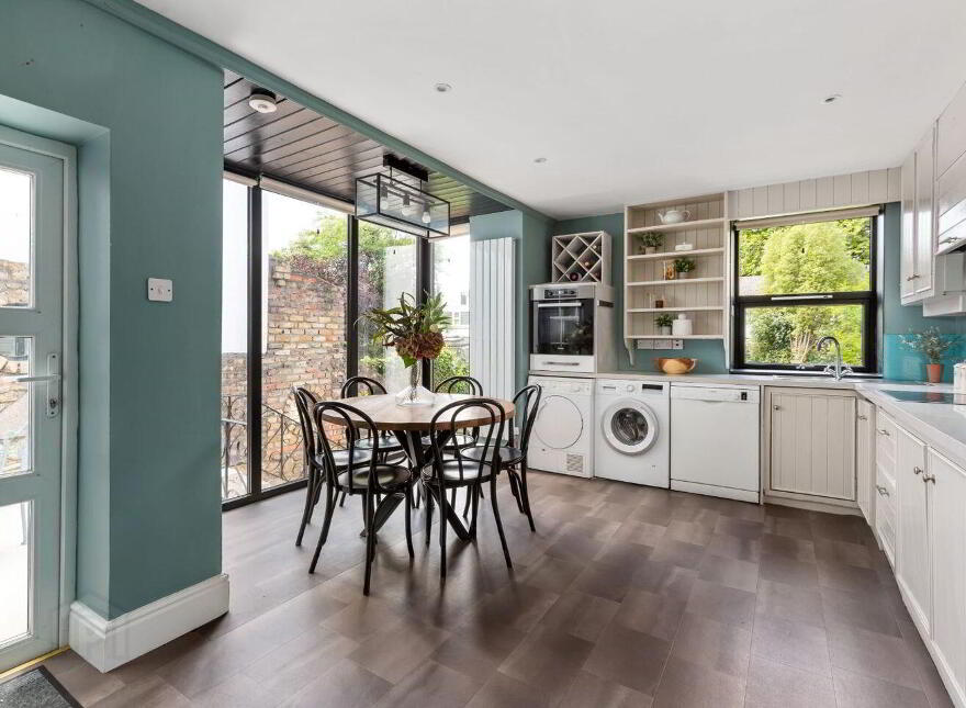 37 Waterloo Road, Ballsbridge, Ballsbridge, D04X727