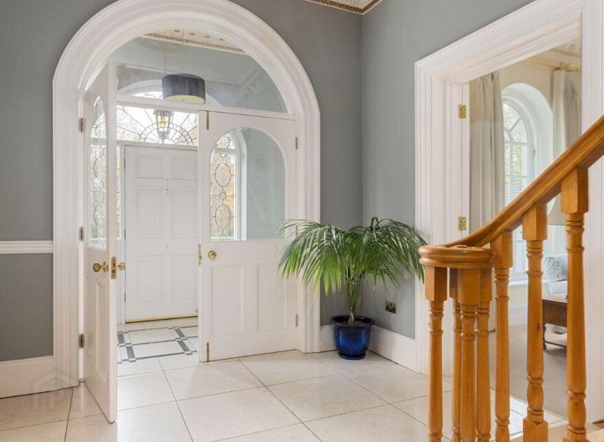 Marble Hall, Ferndale Glen, Rathmichael, D18YW13