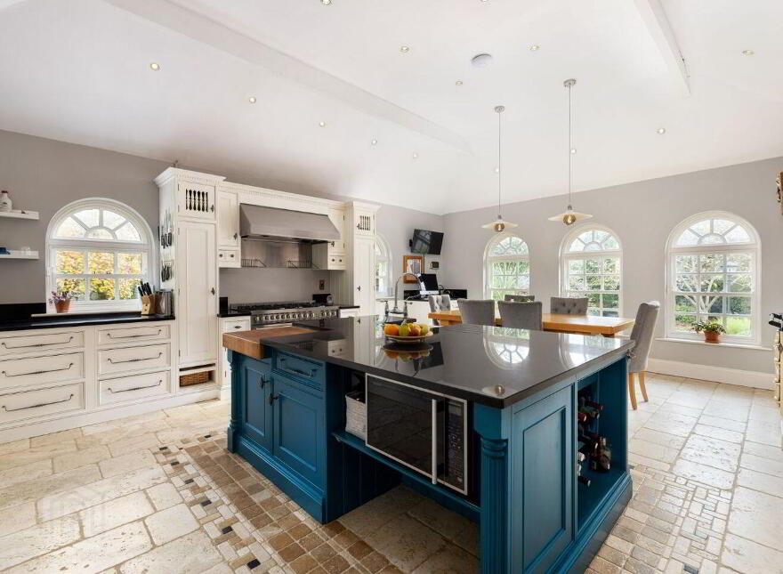 Marble Hall, Ferndale Glen, Rathmichael, D18YW13