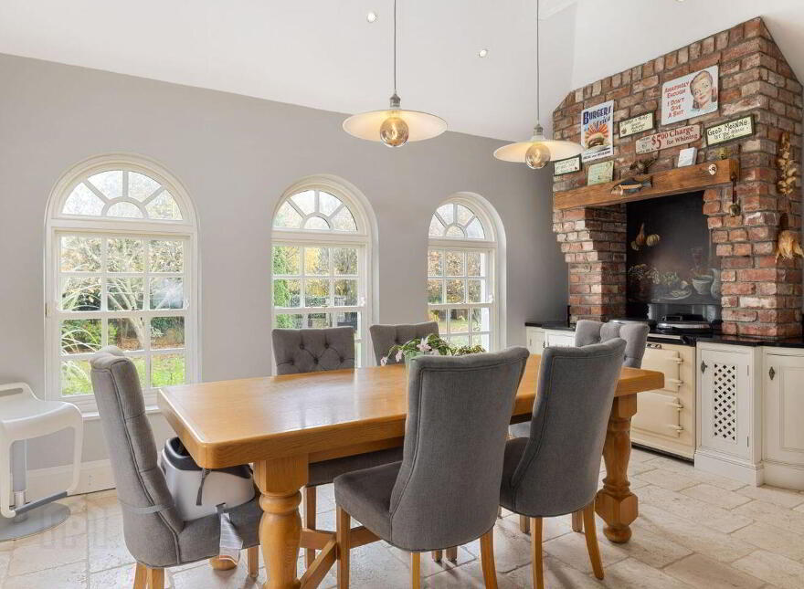 Marble Hall, Ferndale Glen, Rathmichael, D18YW13