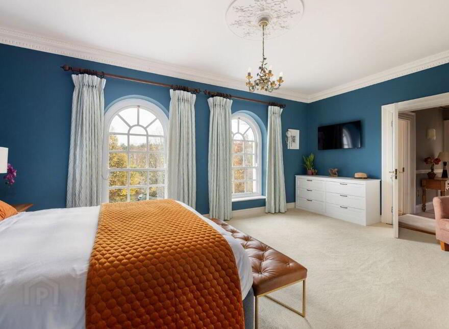 Marble Hall, Ferndale Glen, Rathmichael, D18YW13