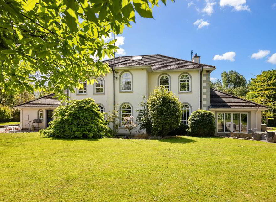 Marble Hall, Ferndale Glen, Rathmichael, D18YW13