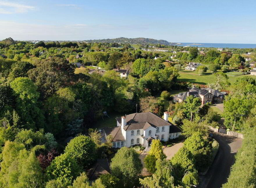 Marble Hall, Ferndale Glen, Rathmichael, D18YW13