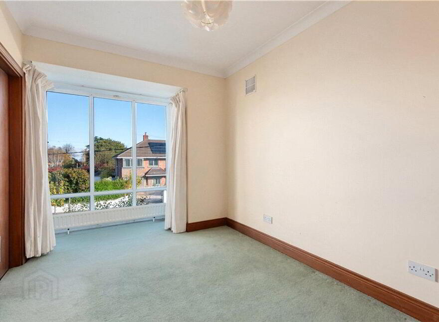 Seaquest, Booterstown Park, Booterstown, A94F822