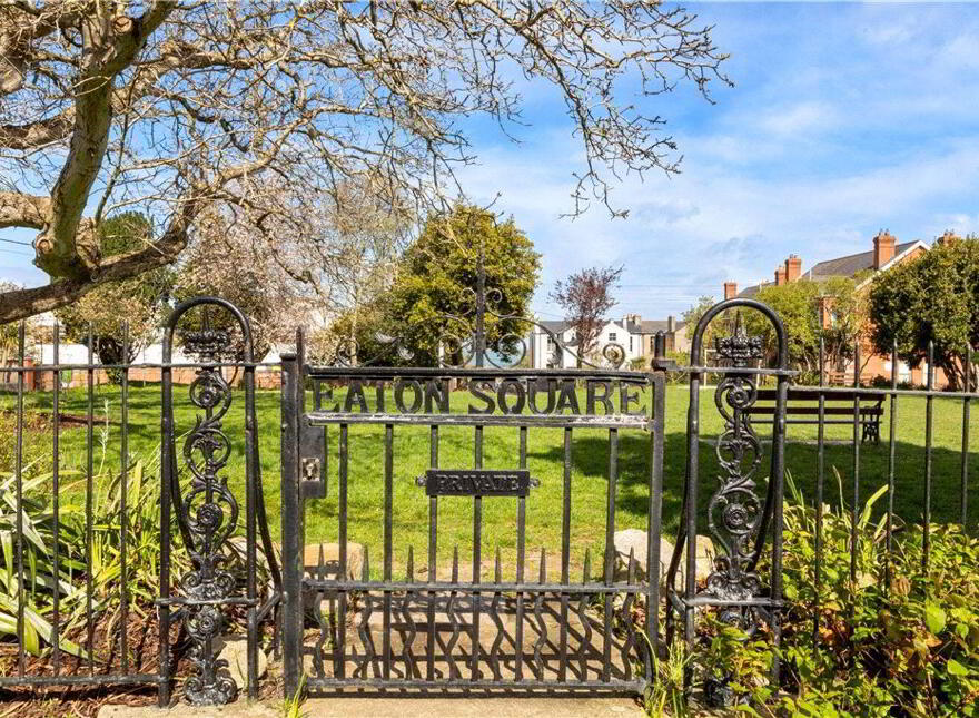 Top Floor Apartment, 1 Eaton Square, Monkstown, A94XP27