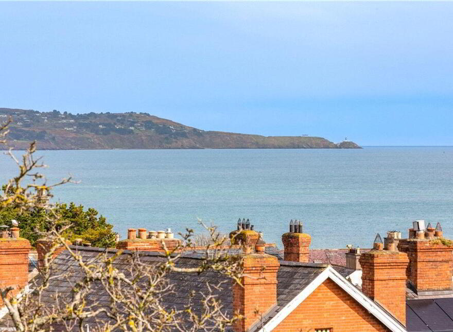 Top Floor Apartment, 1 Eaton Square, Monkstown, A94XP27