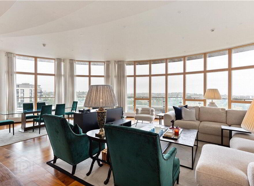 Penthouse, 215 Beechwood Court, Blackrock, Blackrock, A94CX97