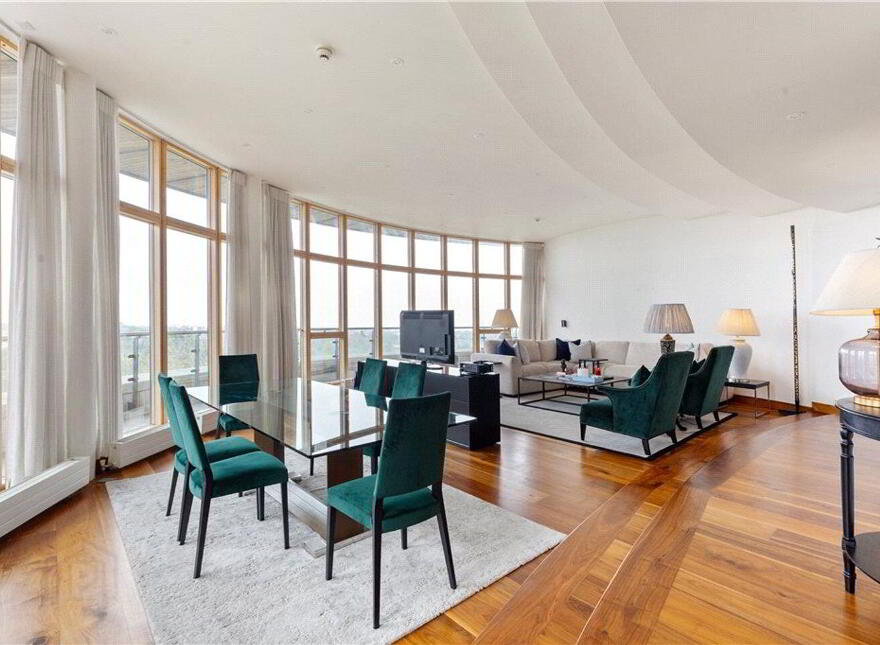 Penthouse, 215 Beechwood Court, Blackrock, Blackrock, A94CX97