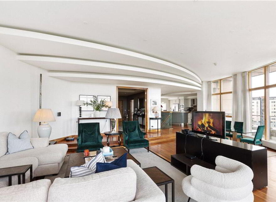 Penthouse, 215 Beechwood Court, Blackrock, Blackrock, A94CX97