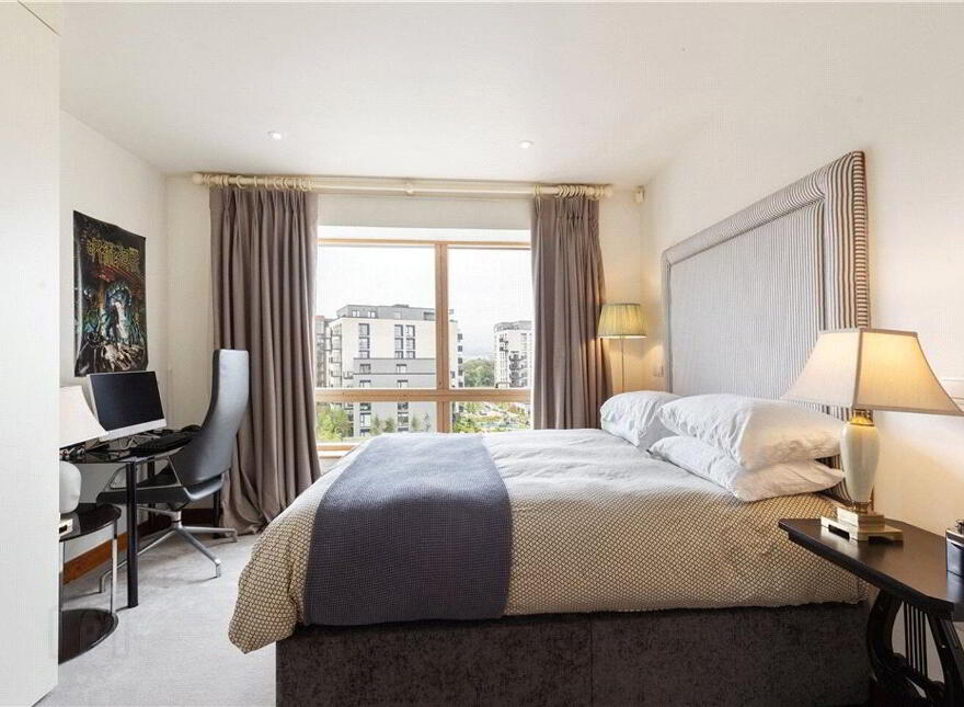 Penthouse, 215 Beechwood Court, Blackrock, Blackrock, A94CX97