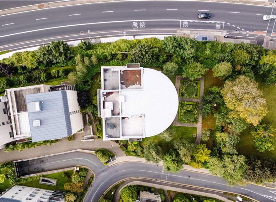 Penthouse, 215 Beechwood Court, Blackrock, Blackrock, A94CX97