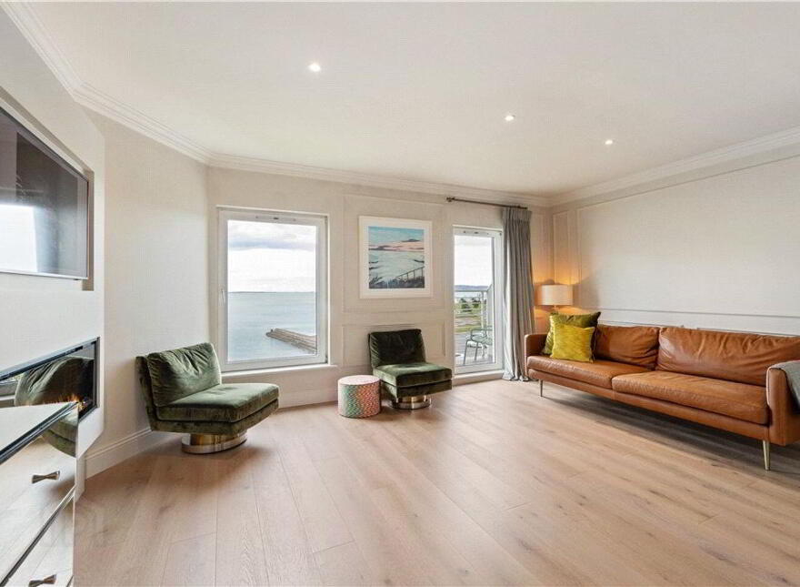 15 Salthill, Monkstown, A94XK27