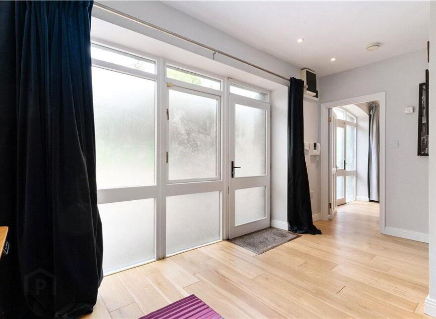2 Flann O'Brien Mews, Avoca Road, Blackrock, Blackrock, A94P1H2