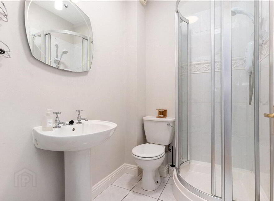 2 Flann O'Brien Mews, Avoca Road, Blackrock, Blackrock, A94P1H2