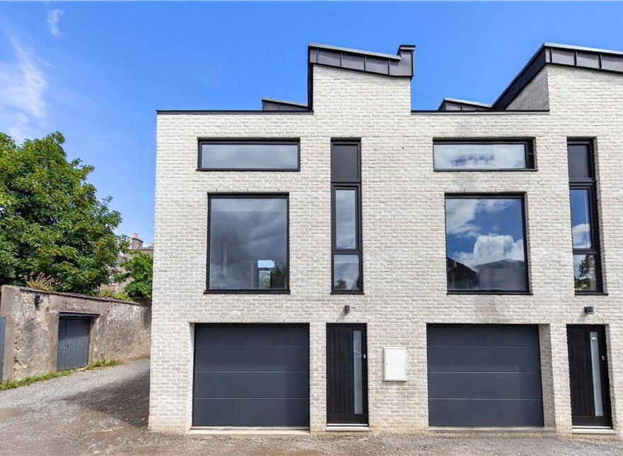 1 Montpelier Lane, Monkstown, A94Y67T photo