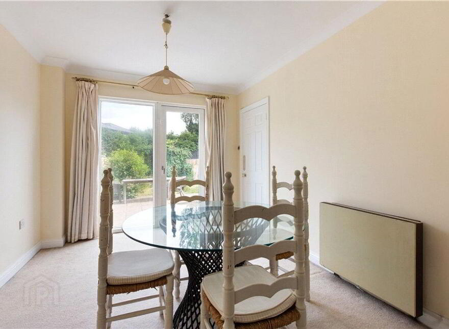 6 Merrion Park, Blackrock, Blackrock, A94PR28