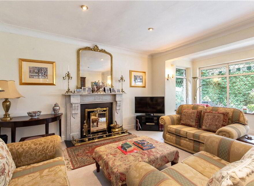 Woodleigh, Leopardstown Road, Foxrock, Foxrock, D18F3F4