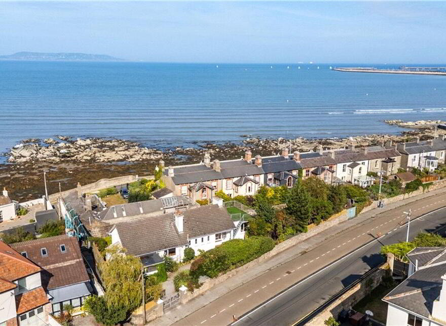 Bella Vista, 48 & 48A Seapoint Avenue, Monkstown, A94N225