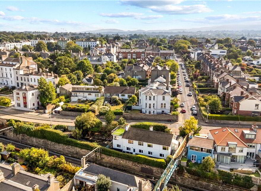 Bella Vista, 48 & 48A Seapoint Avenue, Monkstown, A94N225