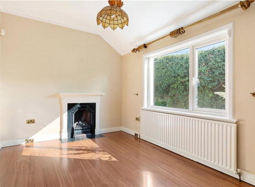 Bella Vista, 48 & 48A Seapoint Avenue, Monkstown, A94N225