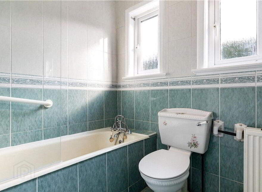 Bella Vista, 48 & 48A Seapoint Avenue, Monkstown, A94N225