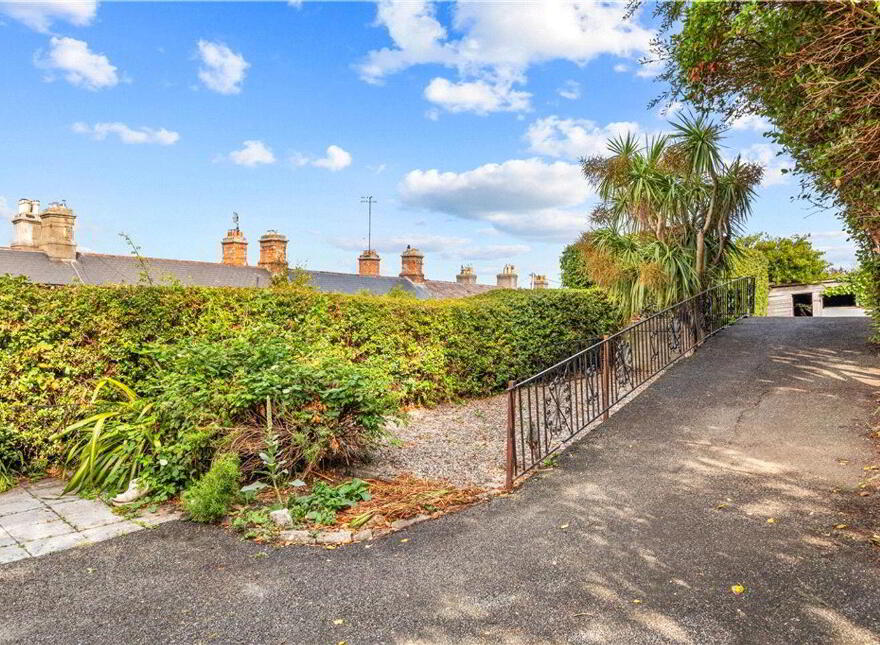 Bella Vista, 48 & 48A Seapoint Avenue, Monkstown, A94N225
